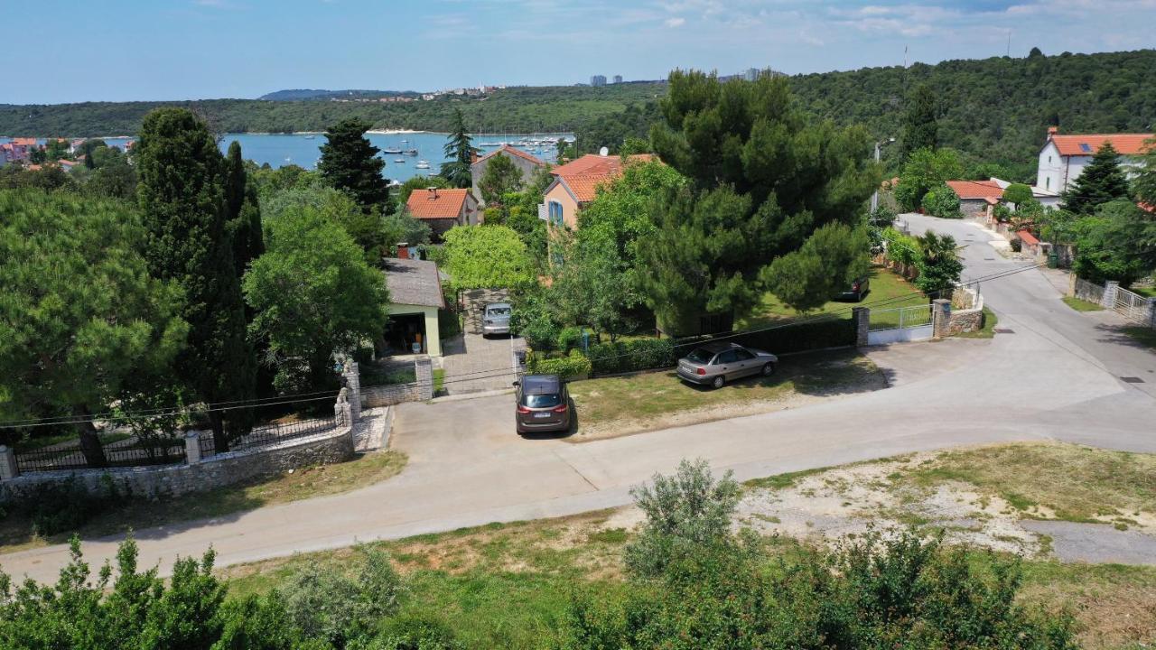Holiday House Danica Banjole Exterior foto